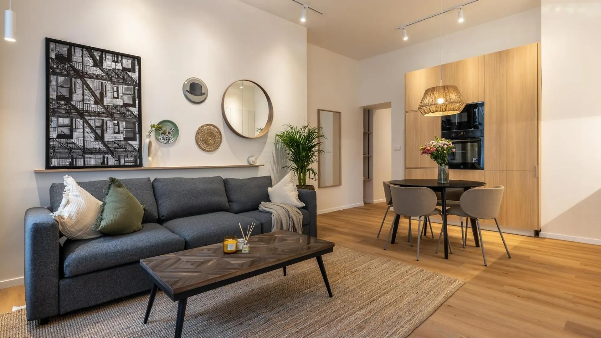 Boho Renovated Apartment Close To National Theather プラハ