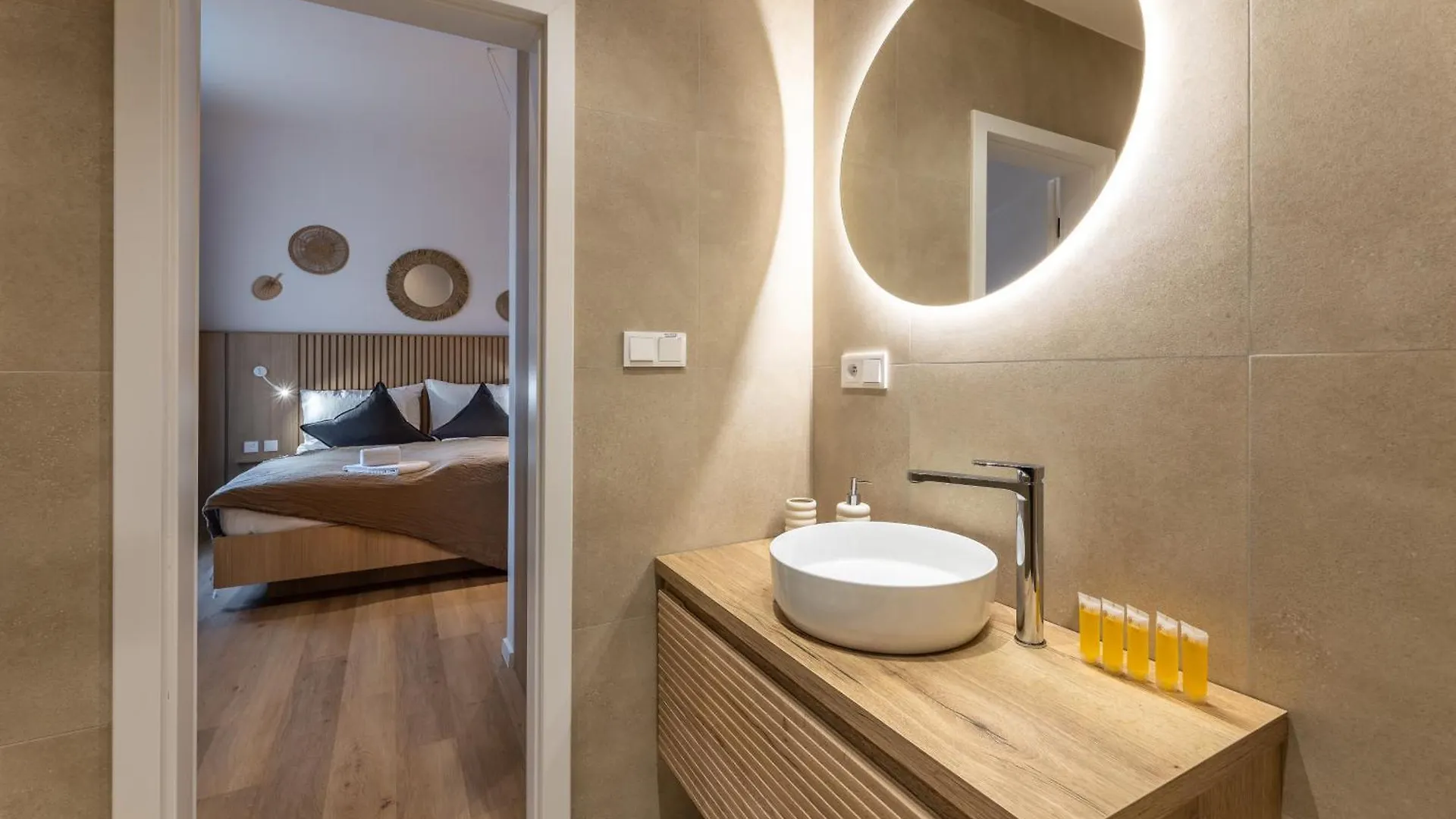 Boho Renovated Apartment Close To National Theather プラハ