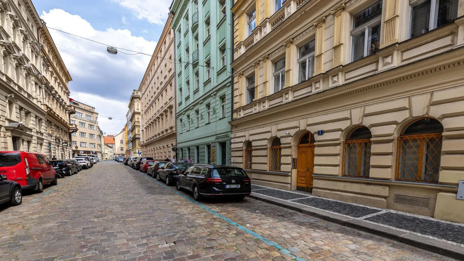 Boho Renovated Apartment Close To National Theather プラハ