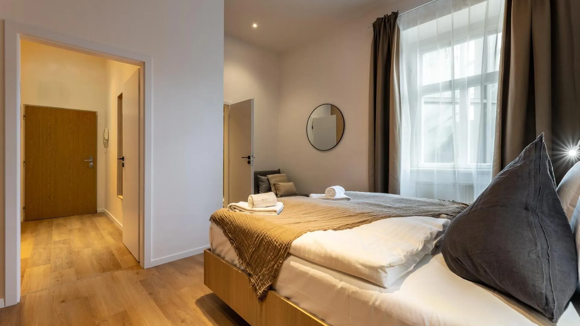 Boho Renovated Apartment Close To National Theather Prague Czech Republic