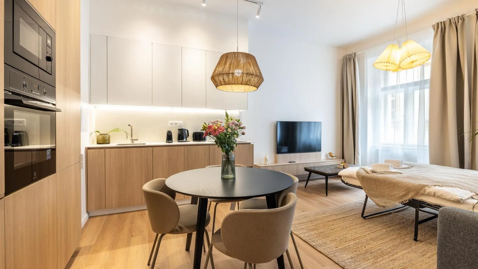Boho Renovated Apartment Close To National Theather Prague